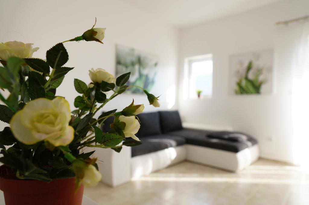 Apartment Begonia Of Kumbor Херцег-Новий Екстер'єр фото