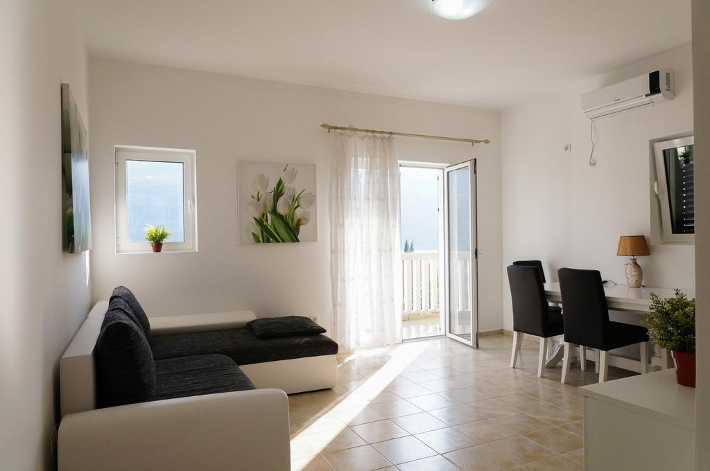 Apartment Begonia Of Kumbor Херцег-Новий Екстер'єр фото