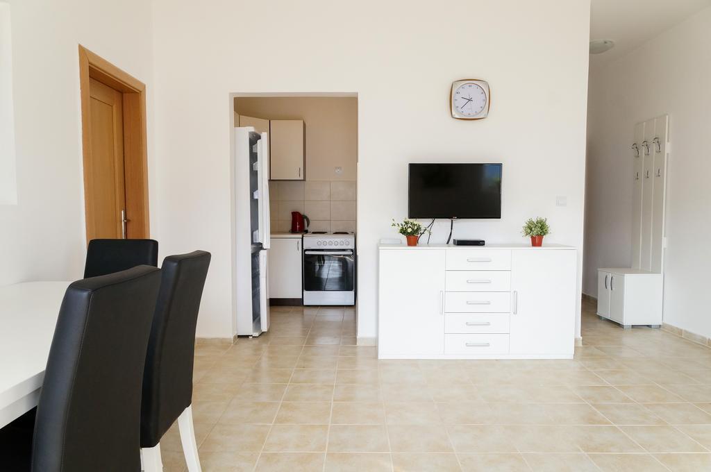 Apartment Begonia Of Kumbor Херцег-Новий Екстер'єр фото