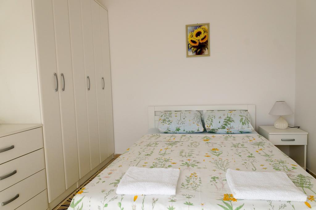 Apartment Begonia Of Kumbor Херцег-Новий Екстер'єр фото